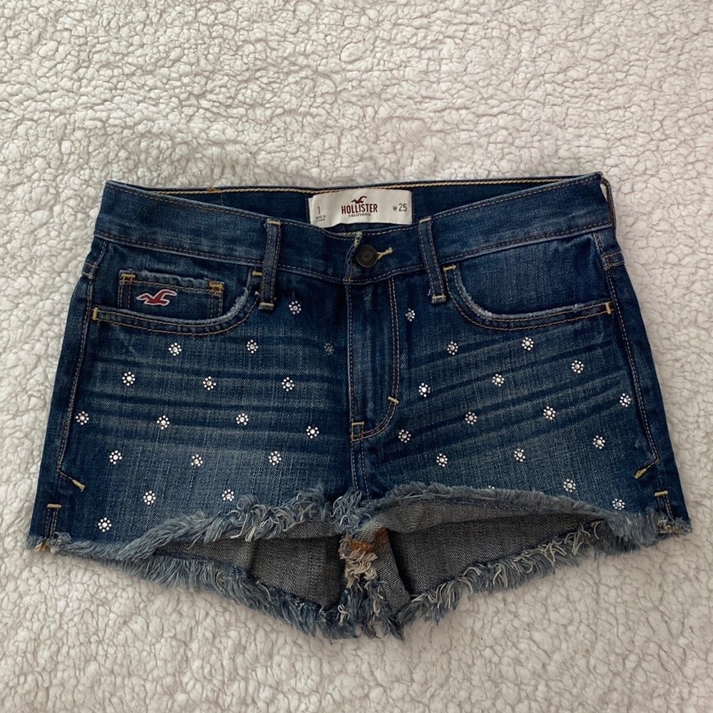 Hollister Rhinestone High Rise Shorts Size 1